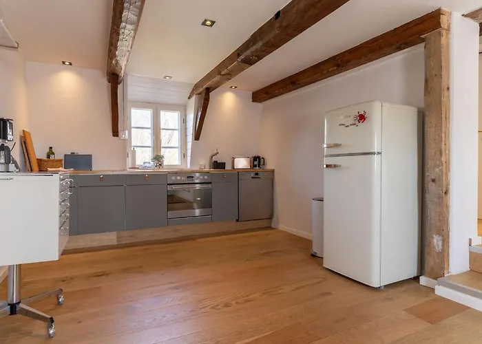 Dachstuv Von Esmarch * Tönning